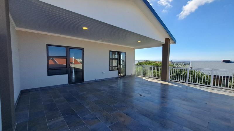 4 Bedroom Property for Sale in Stilbaai Wes Western Cape